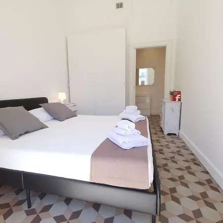 Vittorio Emanuele 71 * Bari